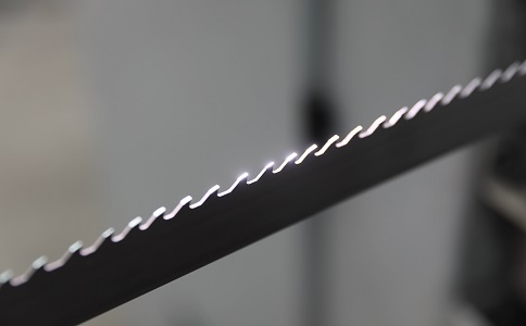 巴音郭楞双金属带锯条产生切削噪音的原因具体有哪些？
