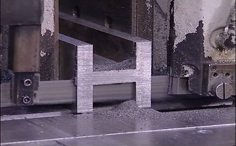 巴音郭楞大揭秘：带锯条价格多少钱才能买到高质量的产品？